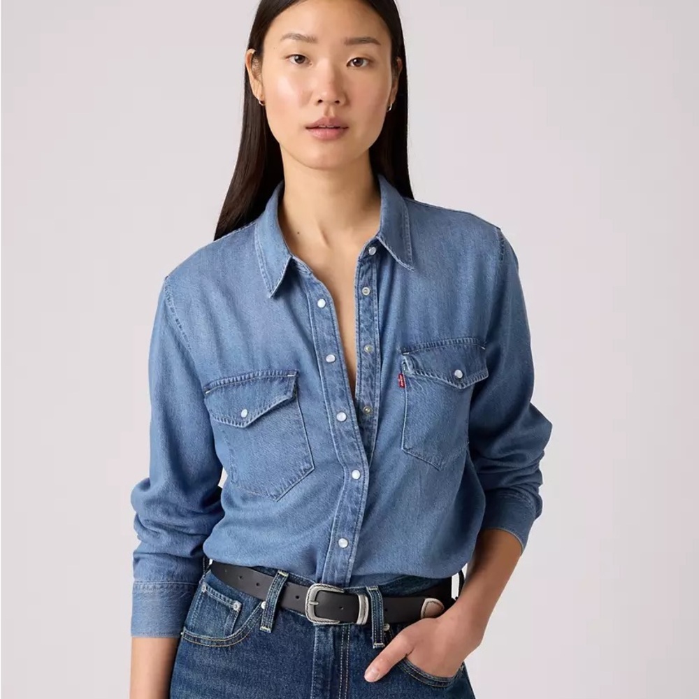 LEVI’S ICONIC WESTERN DENIM SHIRT